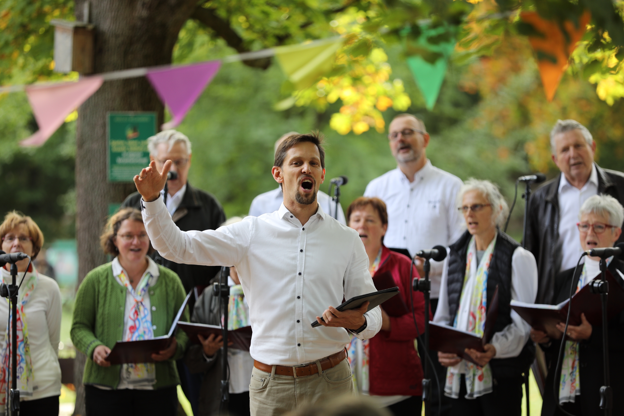 Wein- und Chorfest in der Hofewiese